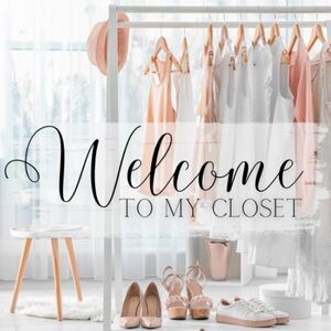 Meet your Posher, MsGlossi.